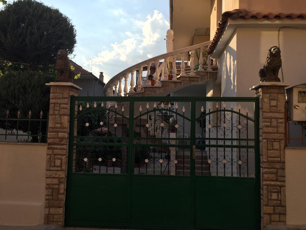 Vila Ridvani Korce Bagian luar foto